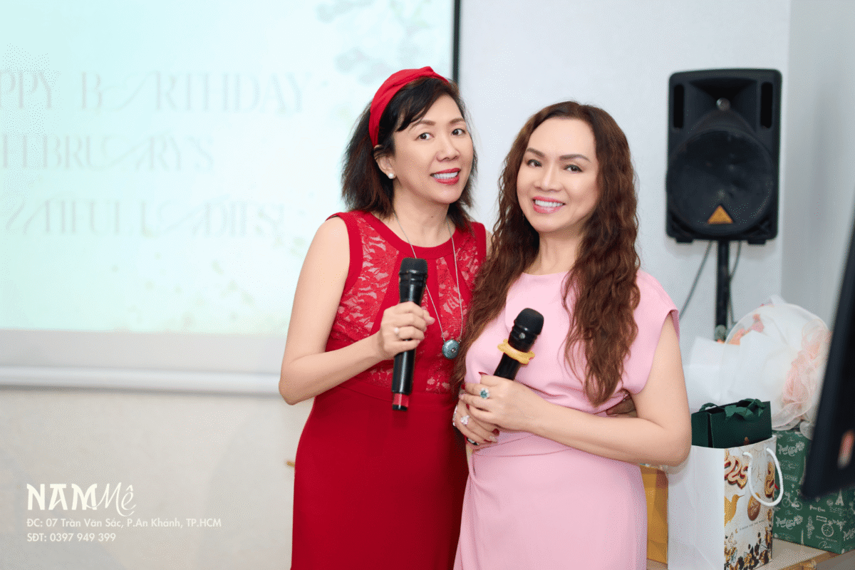 Những Bài Hát Trong Tiệc Tất Niên