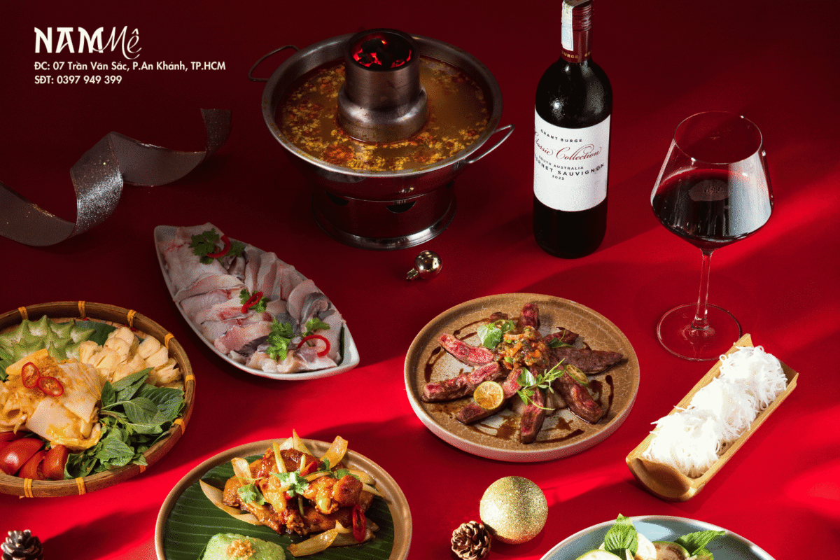 Tổ Chức Tiệc Tất Niên Nhỏ