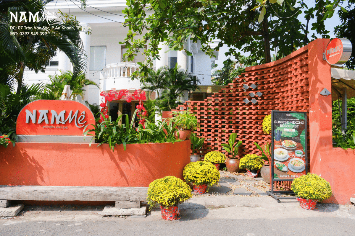 Tổ Chức Tiệc Tất Niên Nhỏ