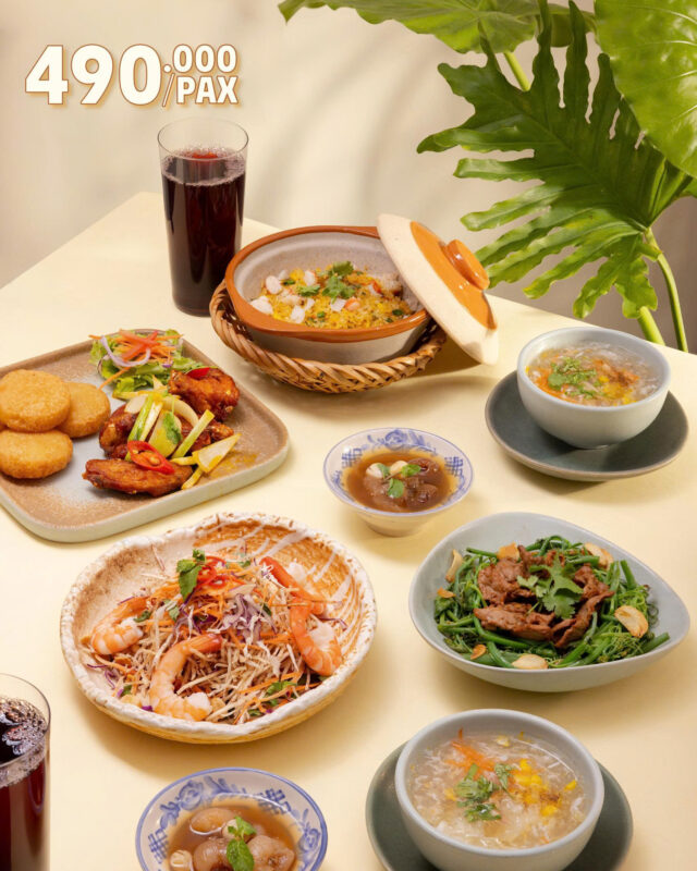 Đặt tiệc tất niên