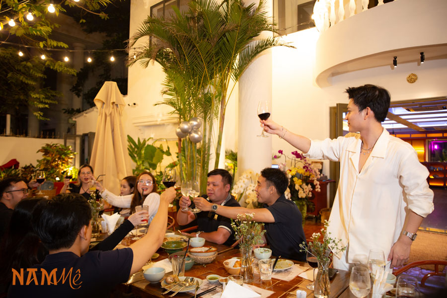 Nhà hàng tổ chức year end party Quận 2